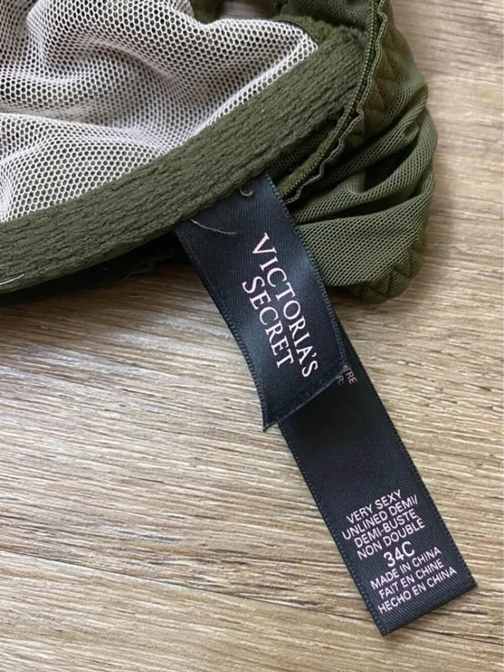 Victoria’s Secret Very Sexy Underlined Demi Bra 34C – Olive Green Lace